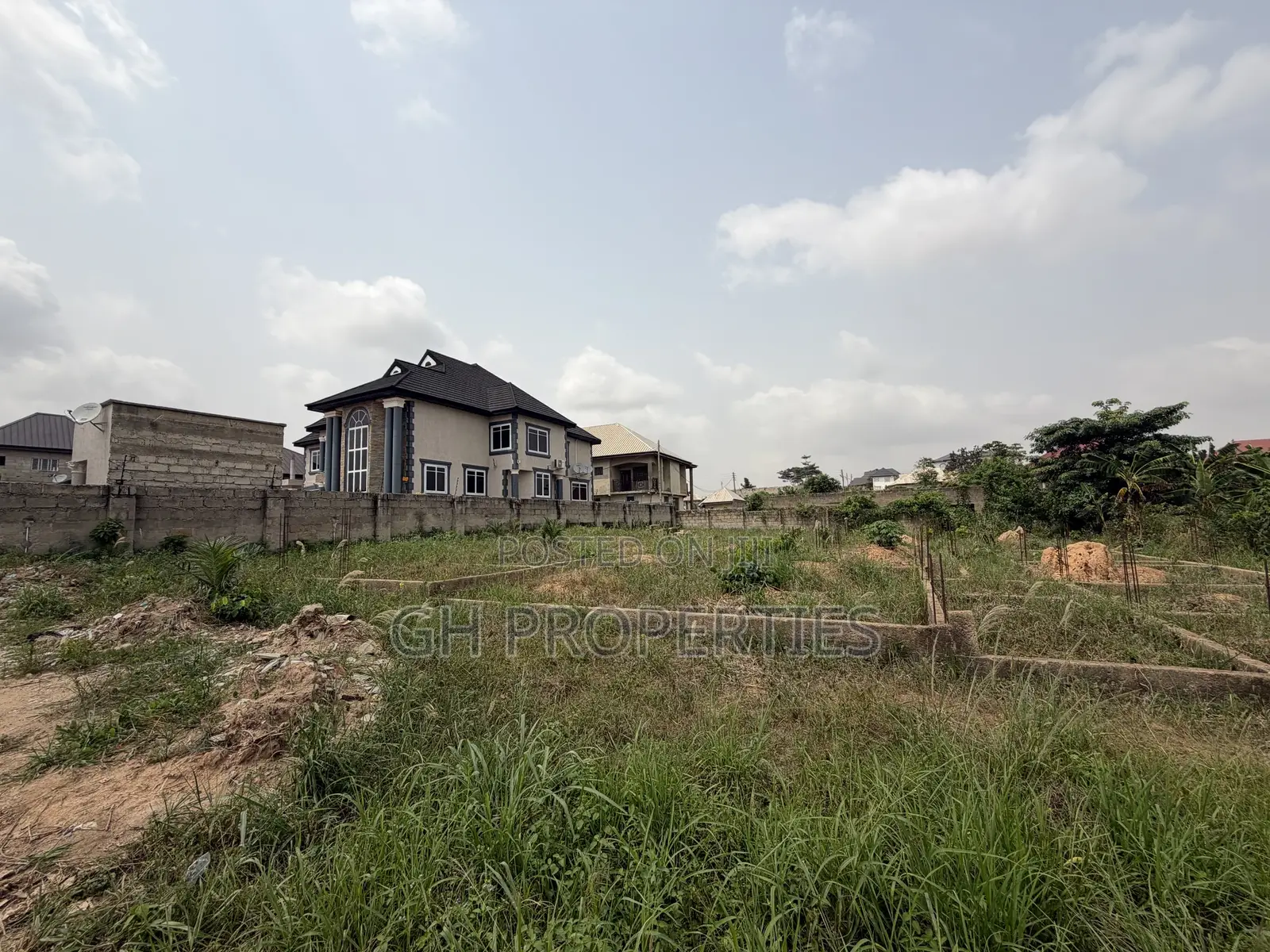 One Full Plot for Sale. in Kumasi Metropolitan