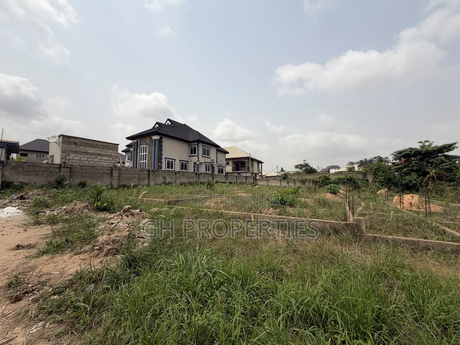 One Full Plot for Sale. in Kumasi Metropolitan