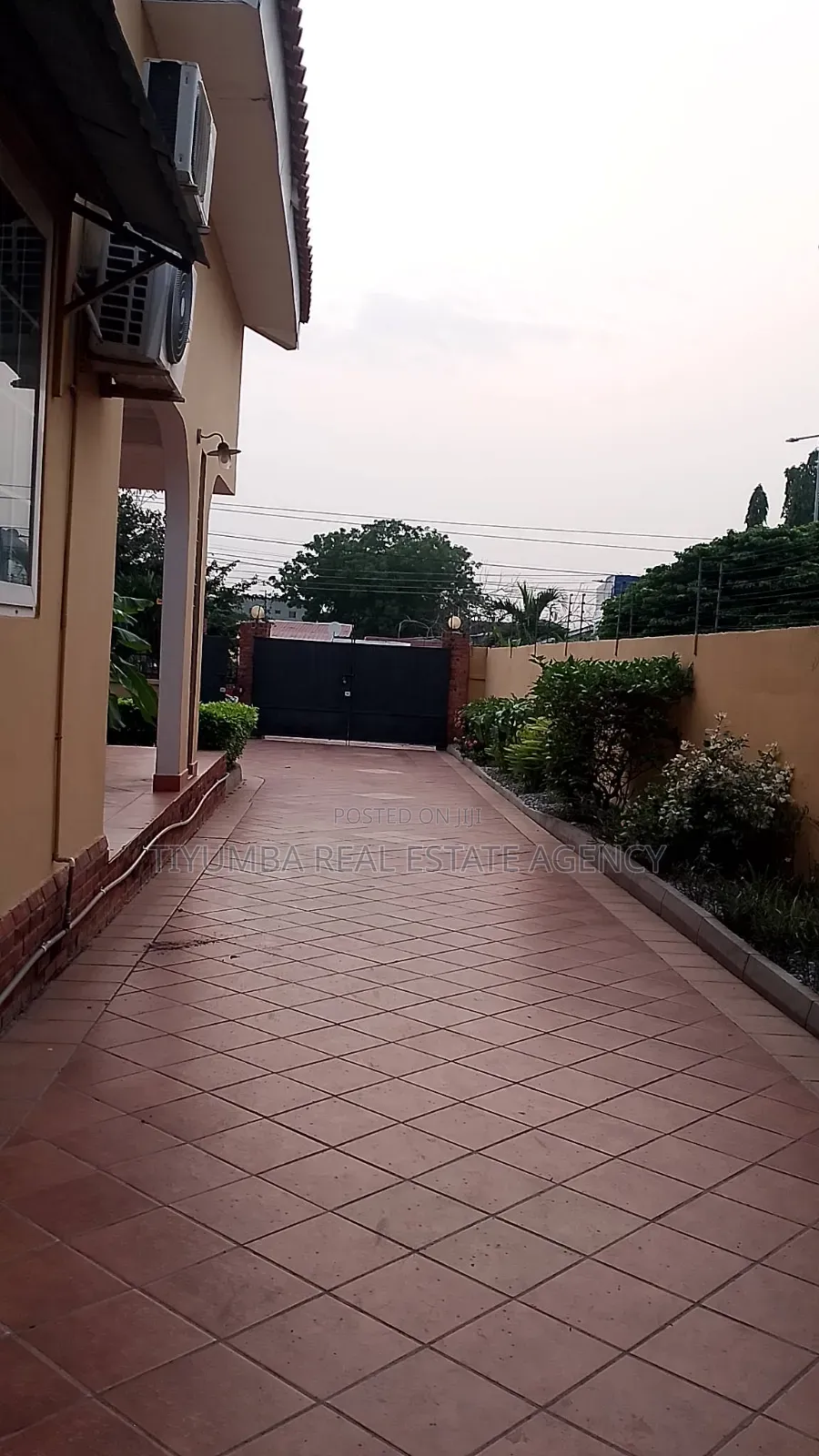 4bdrm House in Tiyumba Real Estate, West Legon for rent in West Legon