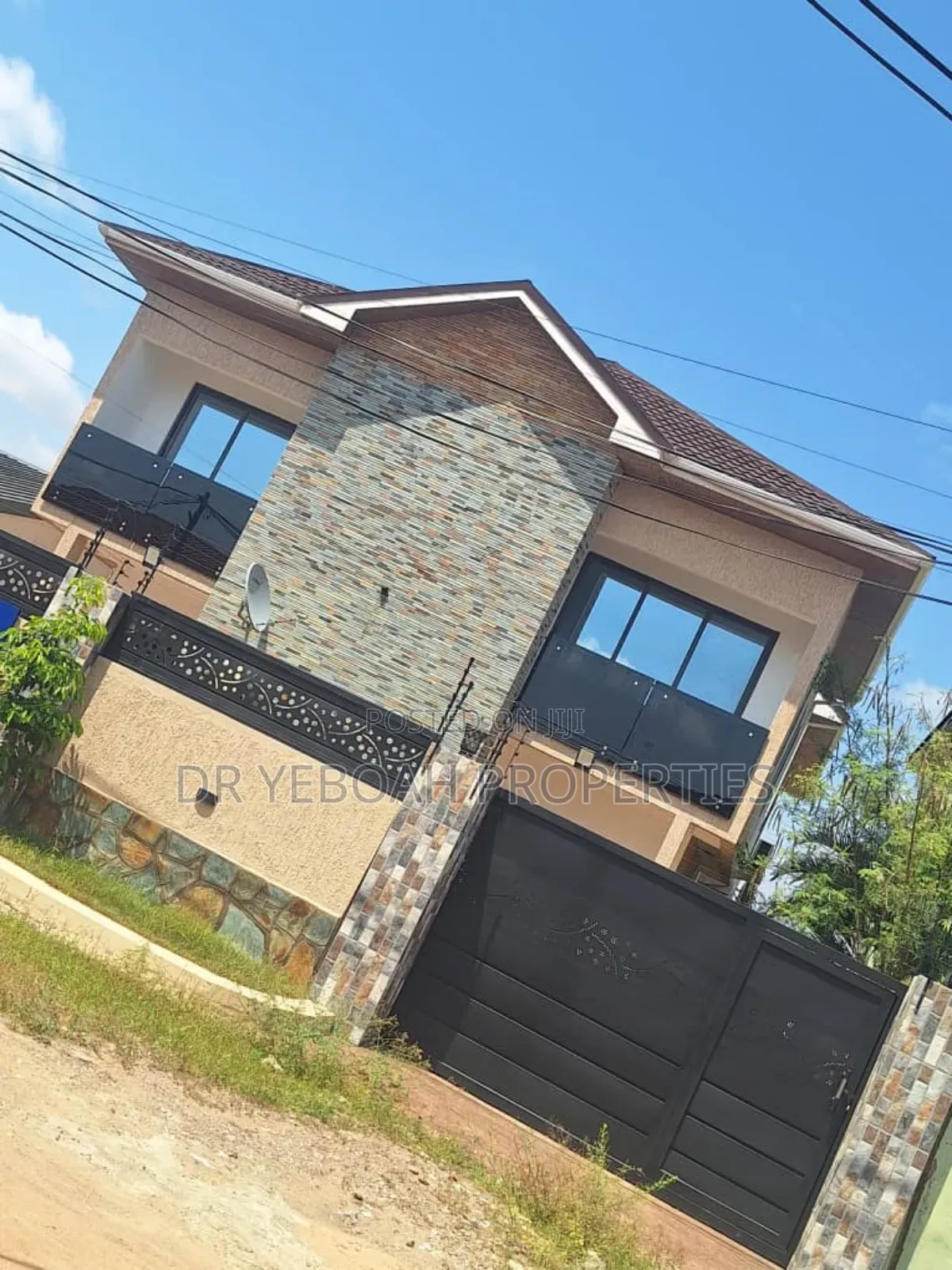 4bdrm Duplex in Spintex Temple Gate for rent in Spintex