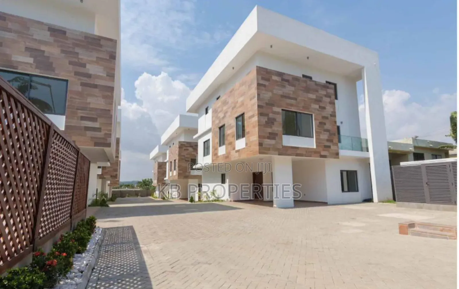 Furnished 4bdrm Duplex in Kb Properties, Cantonments for rent in Cantonments