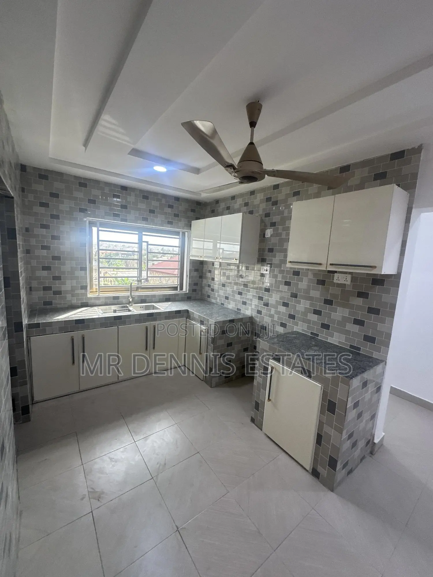 2bdrm Apartment in Westhills Mall for rent in West Hills Mall Area