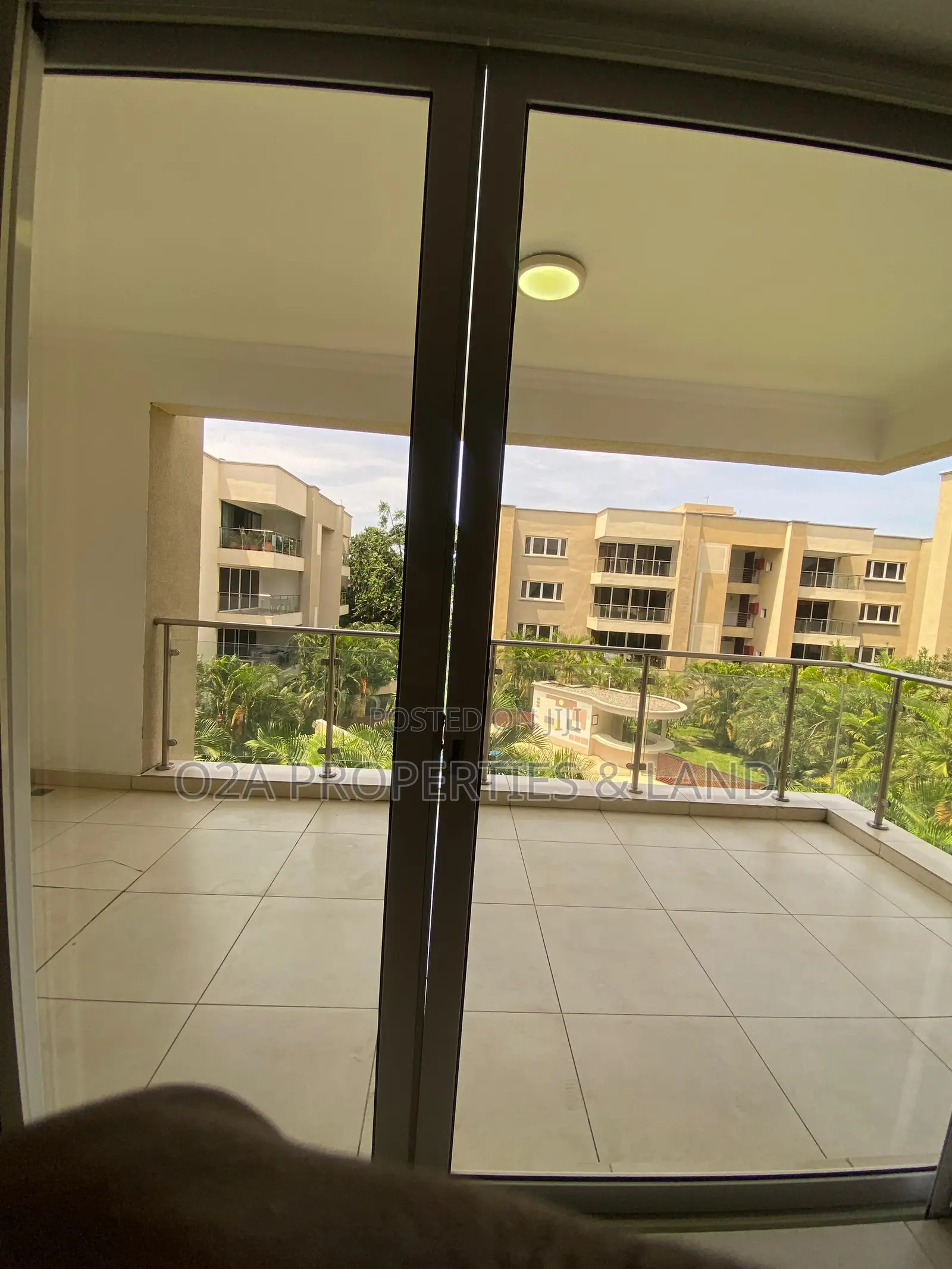 Furnished 3bdrm Apartment in Ridge for rent in North Ridge