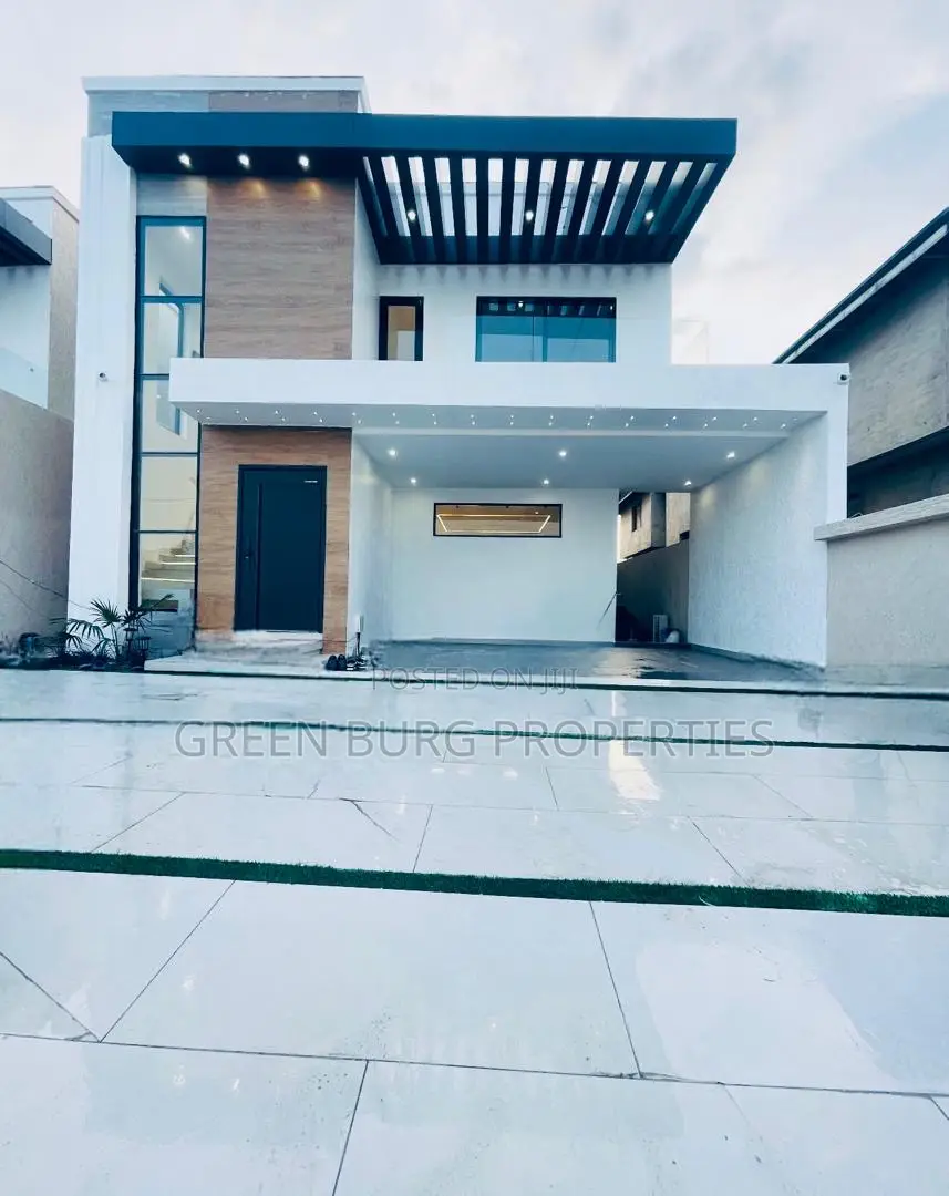 5bdrm House in East Legon for sale in East Legon