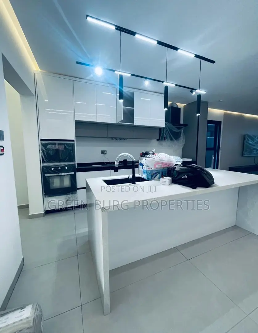 5bdrm House in East Legon for sale in East Legon