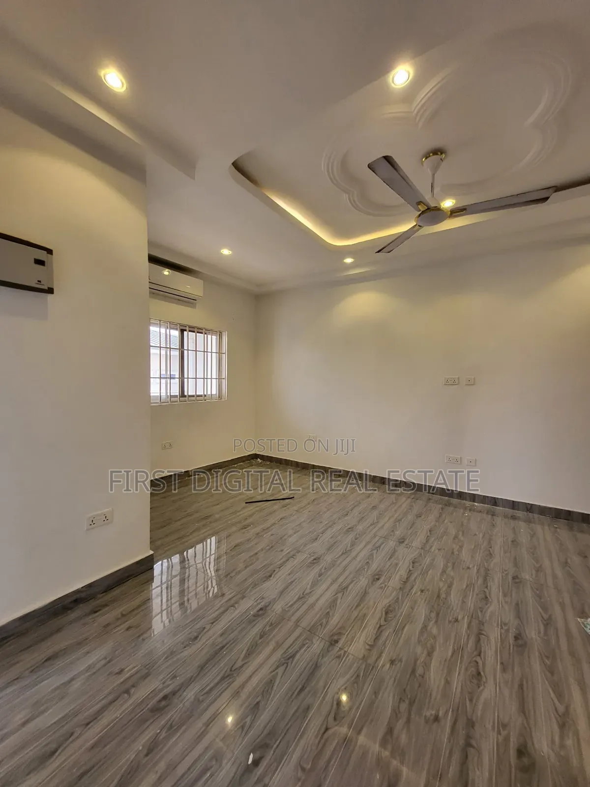 Chamber and Hall Self Contain for Rent at West Hills Mile 11 in West Hills Mall Area