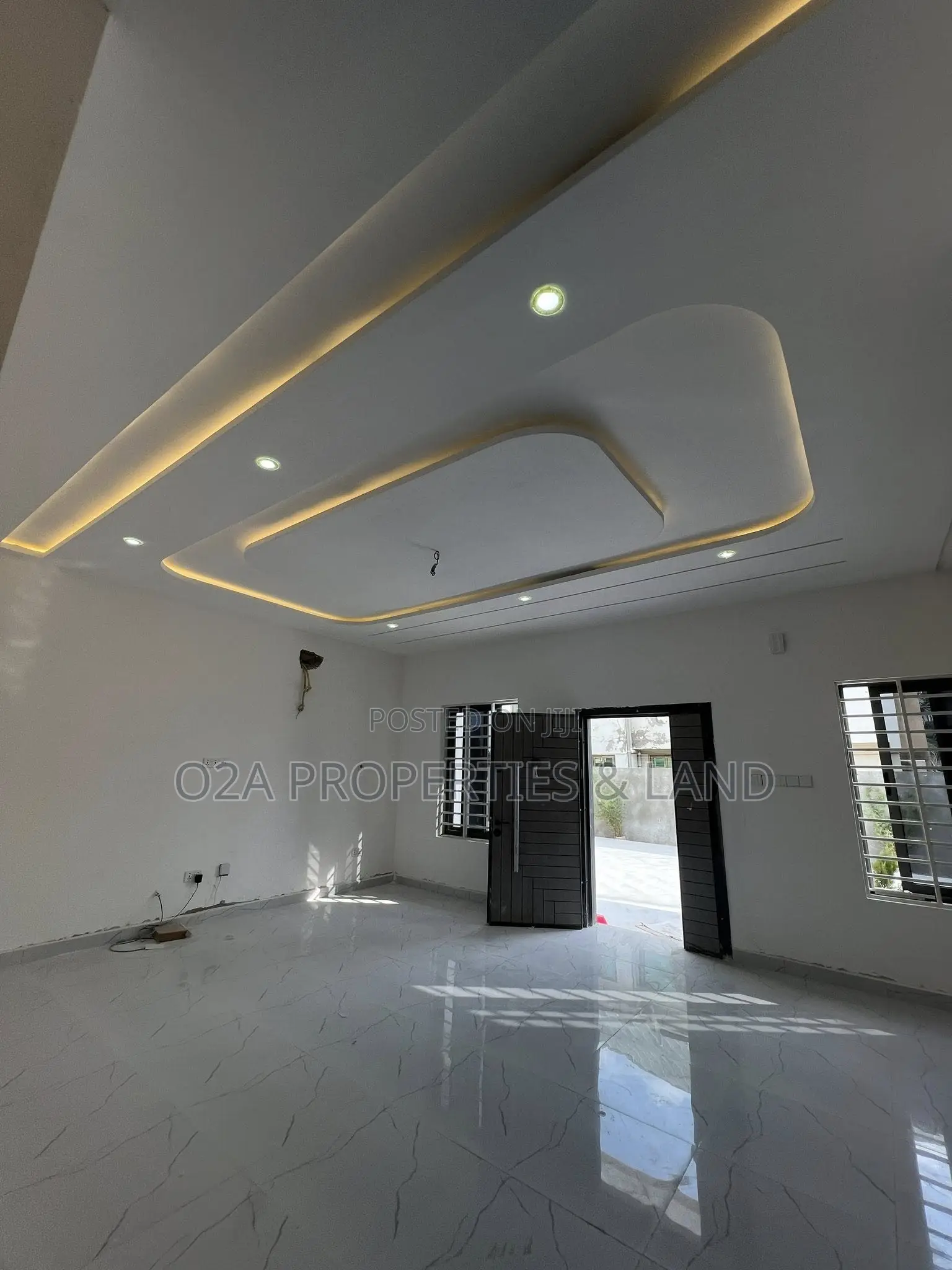 3bdrm House in Lakeside Estatae for sale in Lake Side Estate