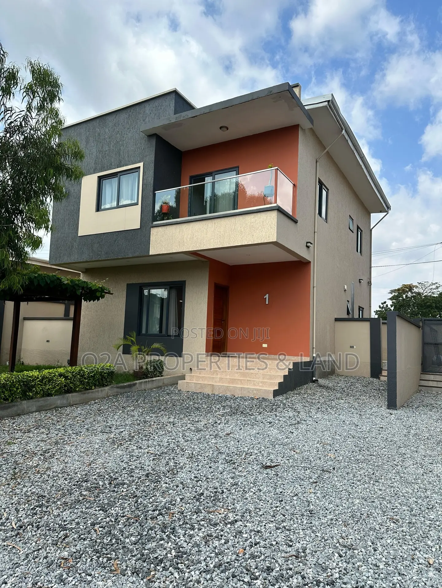 4bdrm House in Oyarifa, Ghana Flag for sale in Ghana Flag