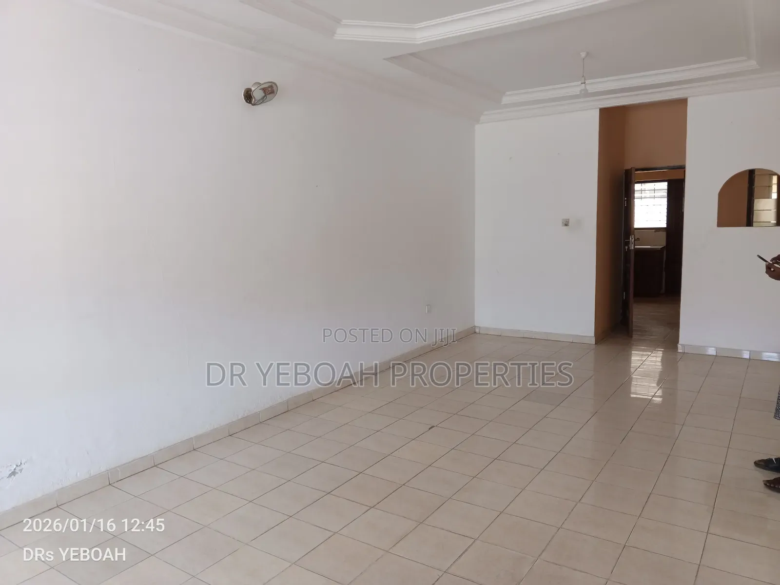 3bdrm House in Spintex Road:- 3 for sale in Spintex