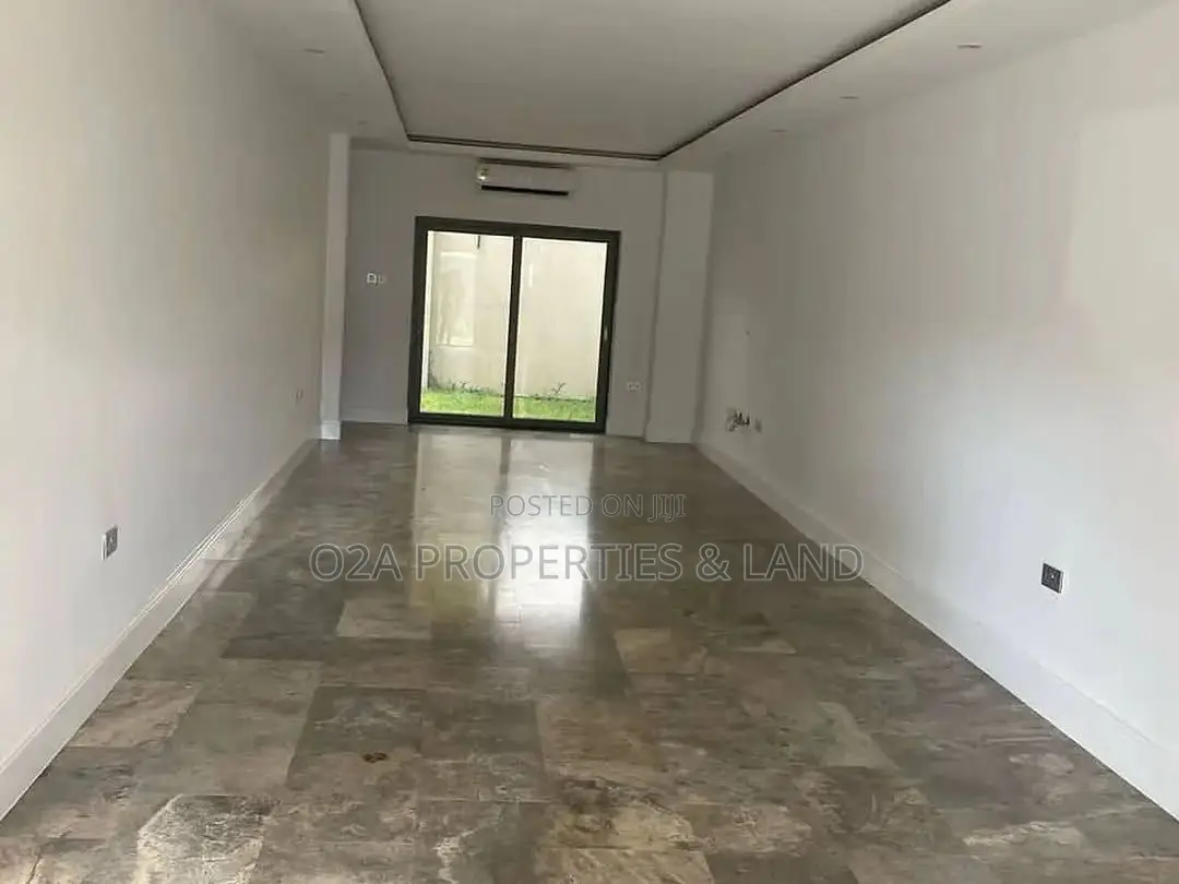 4bdrm House in Cantonments, Acquinas for rent in Acquinas