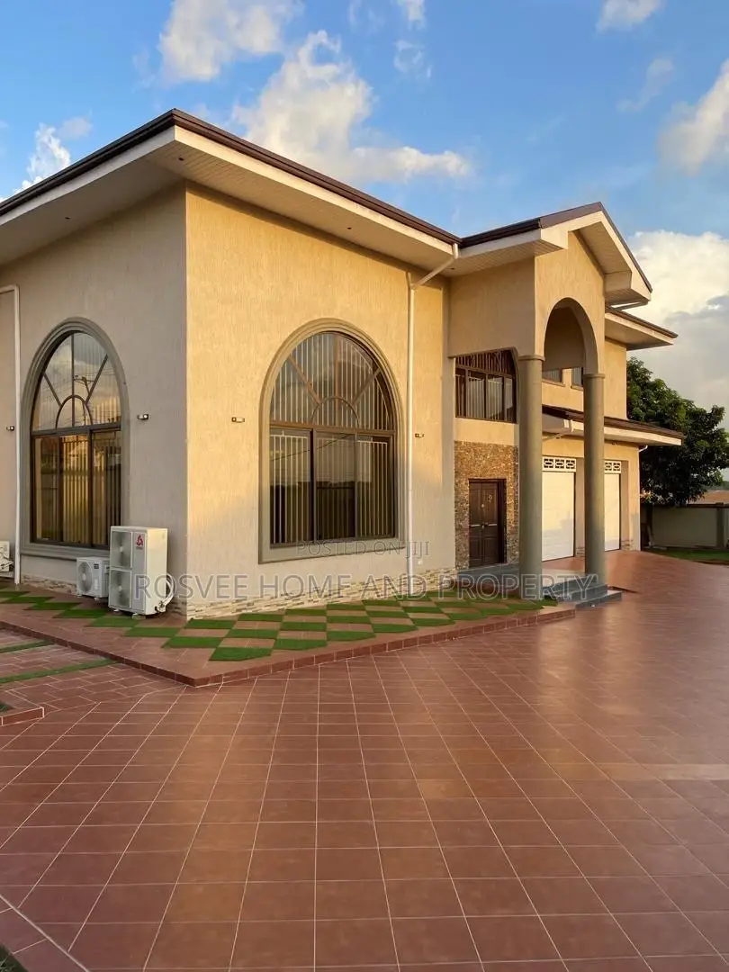 Furnished 5bdrm Mansion in Daban, Kumasi Metropolitan for sale in Kumasi Metropolitan