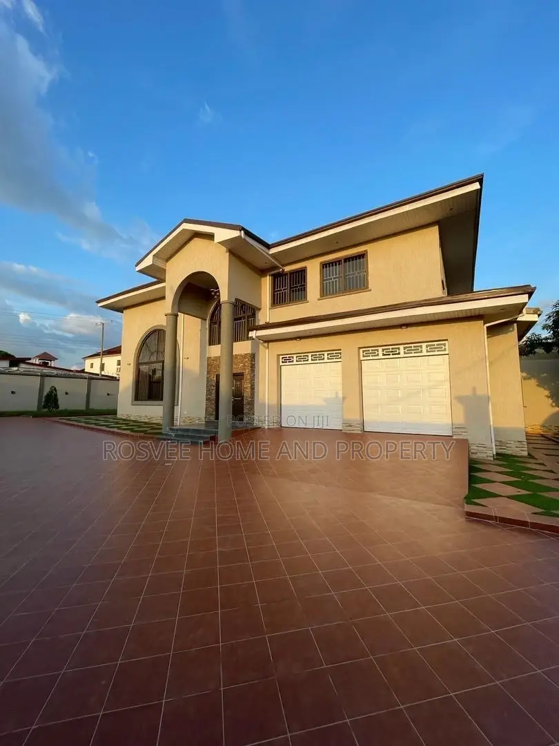 Furnished 5bdrm Mansion in Daban, Kumasi Metropolitan for sale in Kumasi Metropolitan