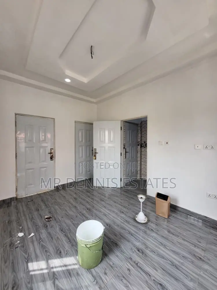 1bdrm Room & Parlour in Westhills Mall for rent in West Hills Mall Area