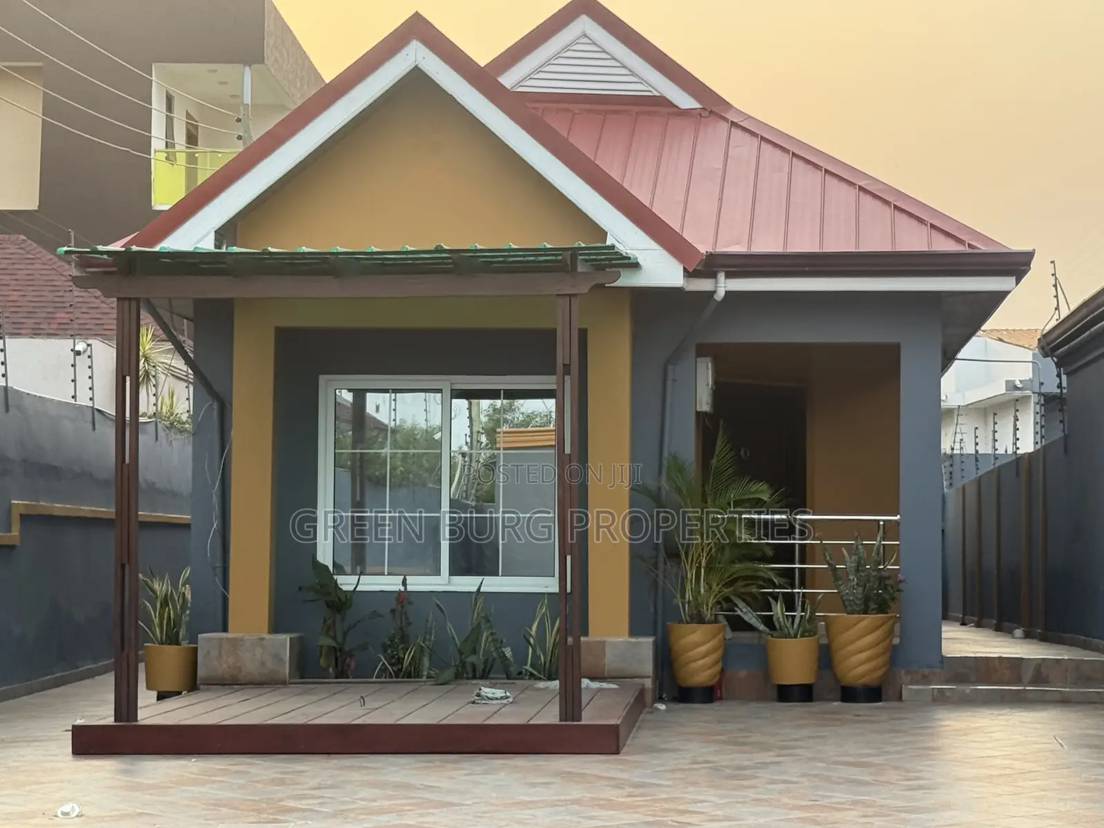 2bdrm House in Green, East Legon for rent in East Legon
