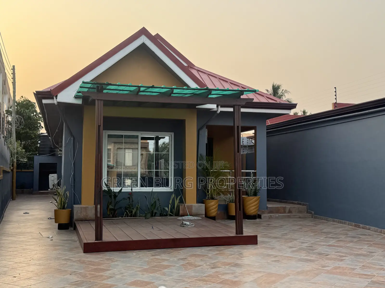 2bdrm House in Green, East Legon for rent in East Legon