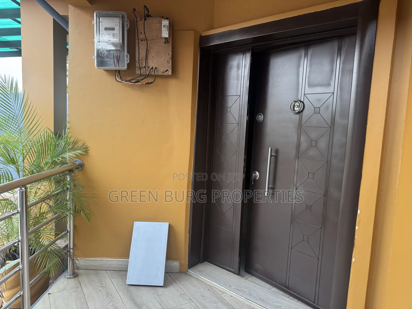 2bdrm House in Green, East Legon for rent in East Legon