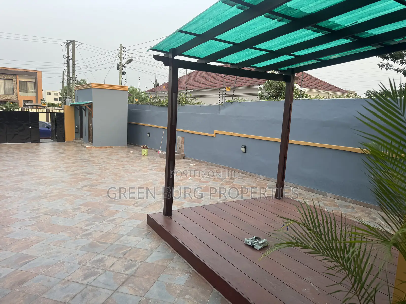 2bdrm House in Green, East Legon for rent in East Legon