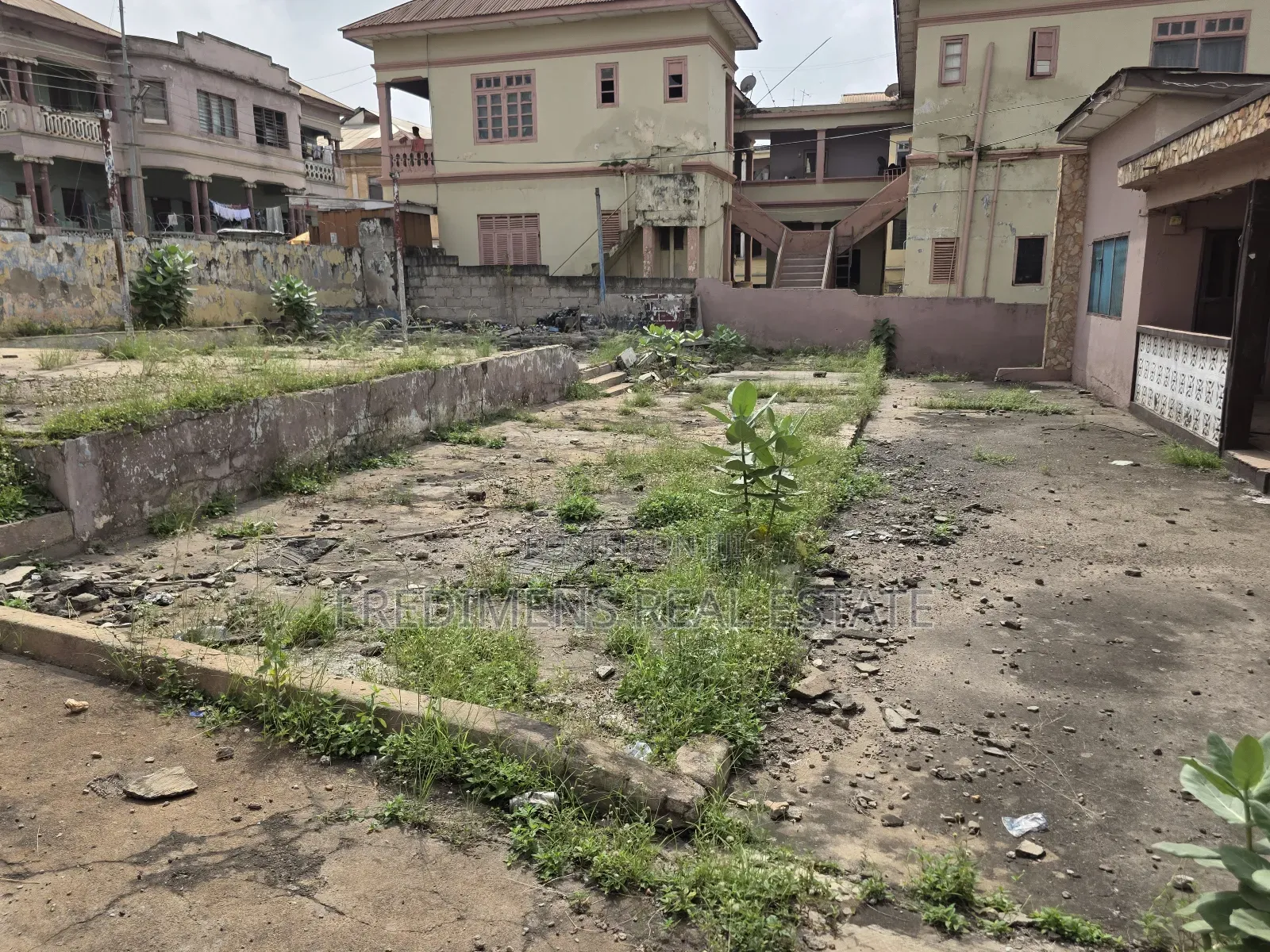 5bdrm House in Fredimens Real, Kumasi Metropolitan for sale in Kumasi Metropolitan