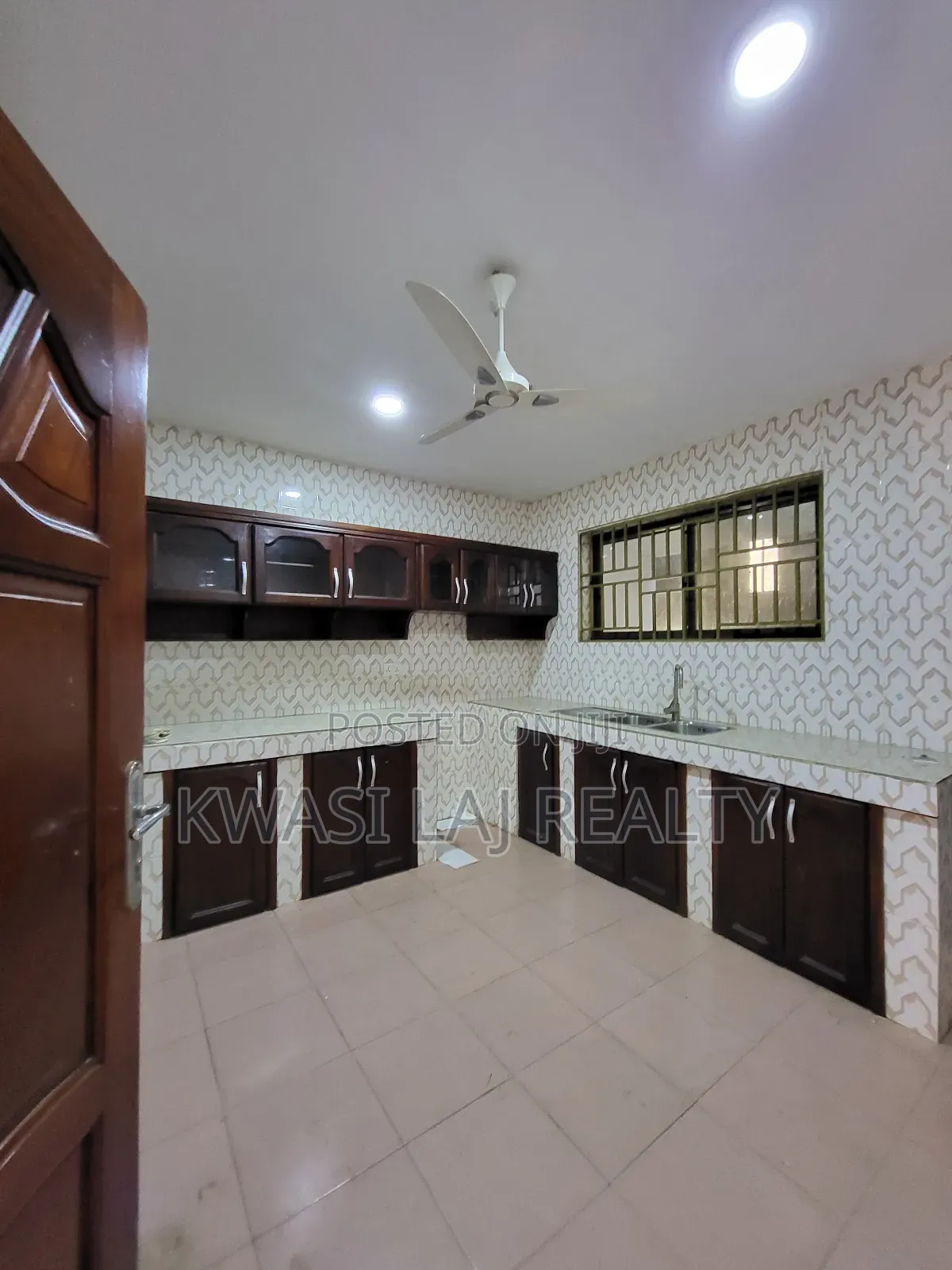 2bdrm Apartment in Mile11, Weija for rent in Weija
