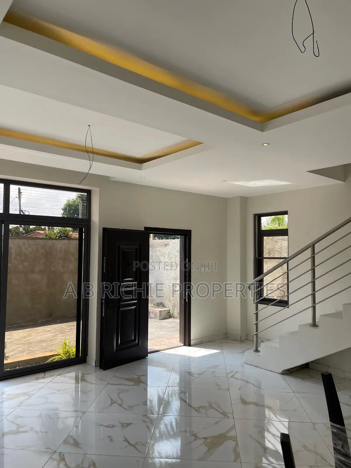 3bdrm Townhouse / Terrace in Ab Richie Properties, Abelemkpe for rent in Abelemkpe