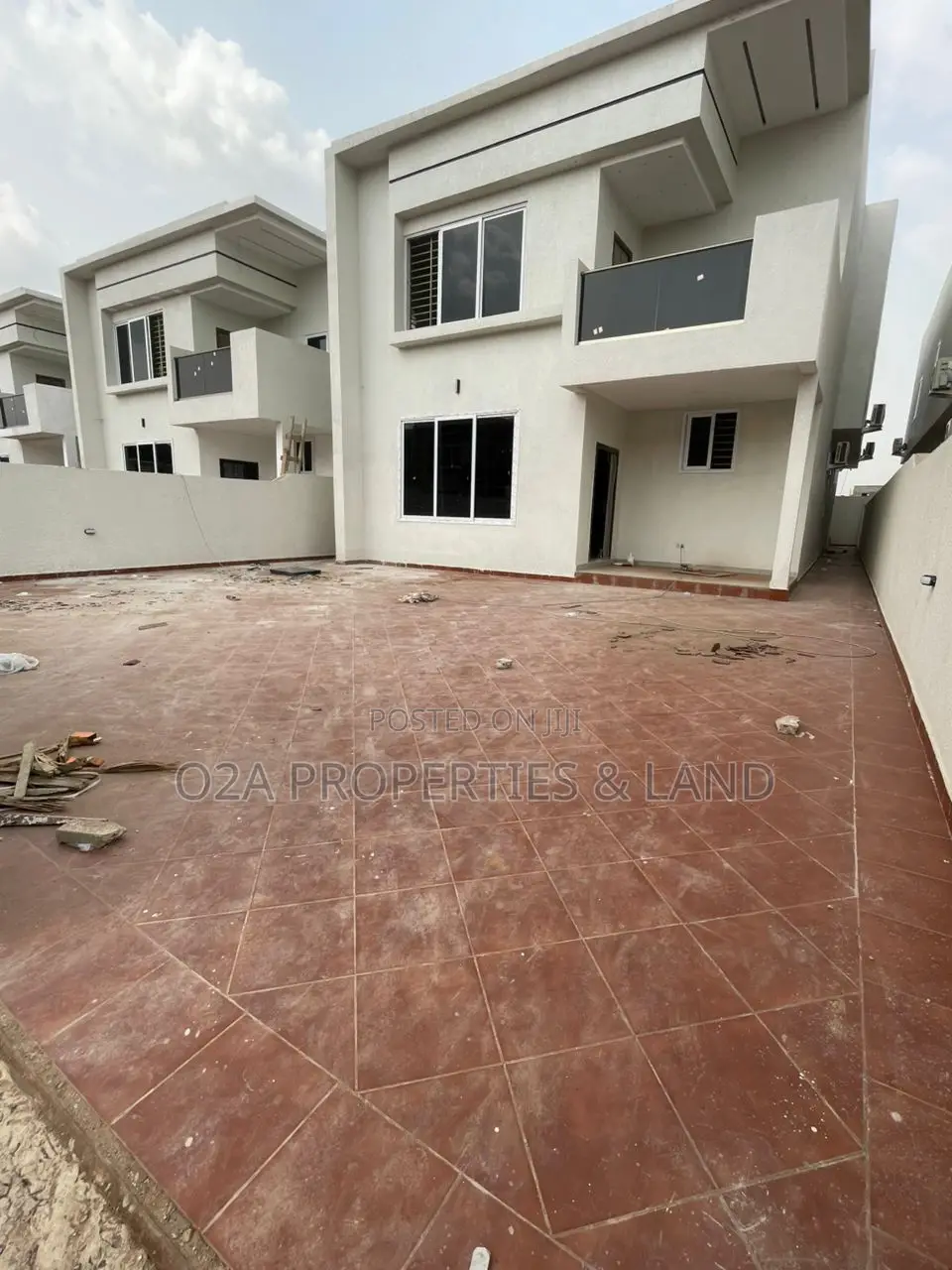 4bdrm House in Lakeside Estate for sale in Lake Side Estate
