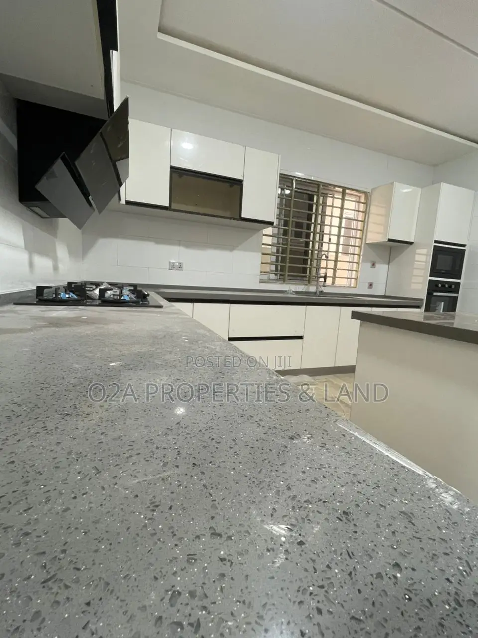 4bdrm House in Lakeside Estate for sale in Lake Side Estate