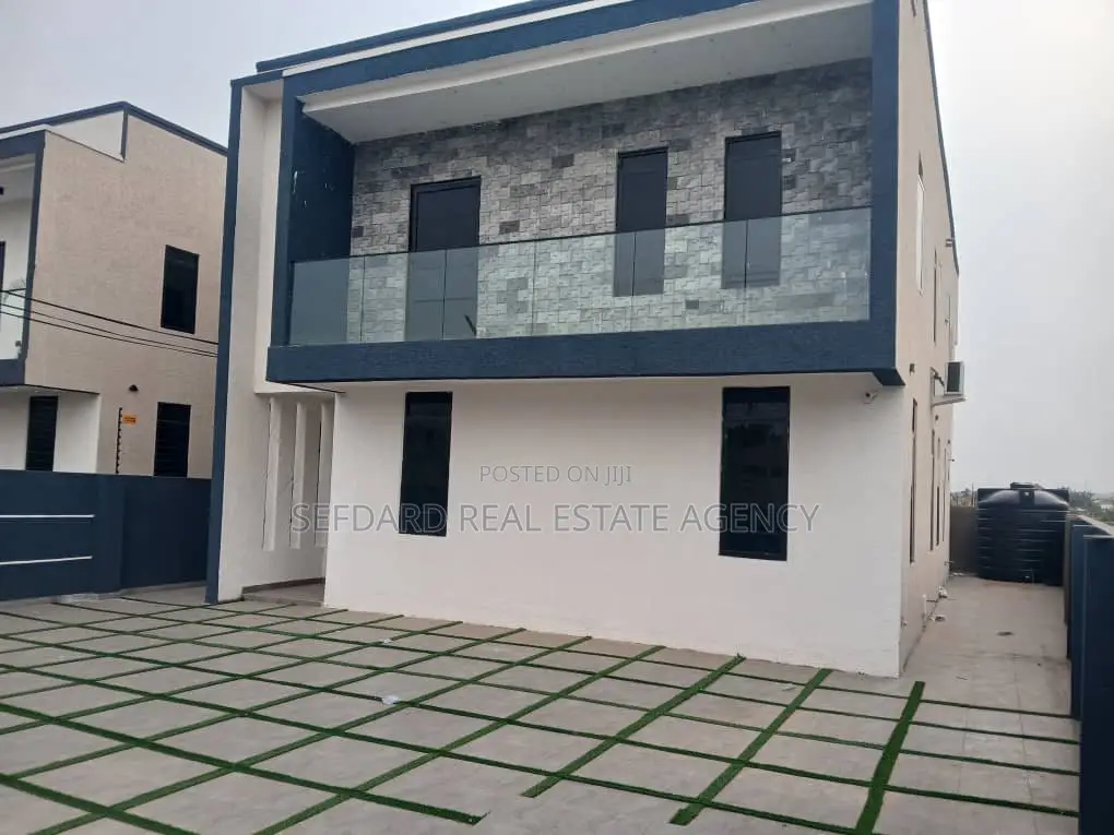 Furnished 4bdrm Duplex in East Legon for sale in East Legon