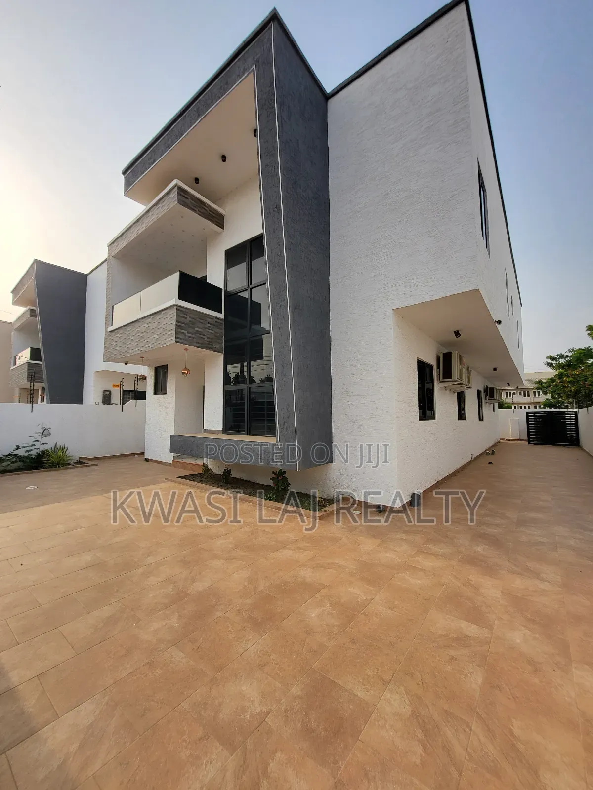 4bdrm House in Spintex for sale in Spintex