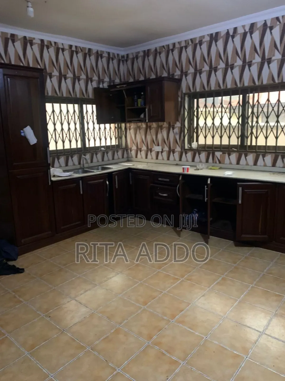 3bdrm House in Lakeside for rent in Lake Side Estate
