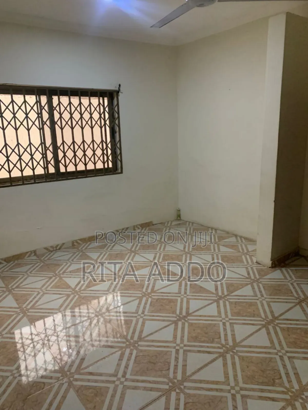 3bdrm House in Lakeside for rent in Lake Side Estate
