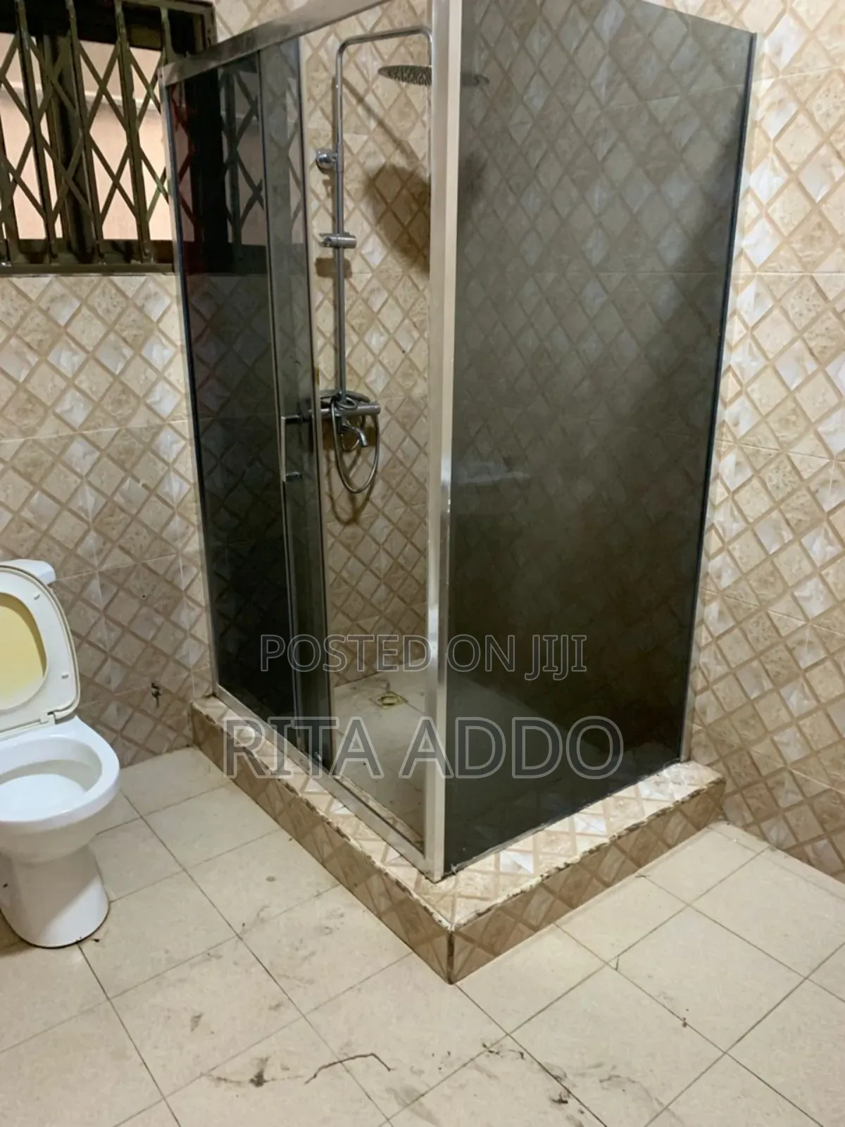 3bdrm House in Lakeside for rent in Lake Side Estate