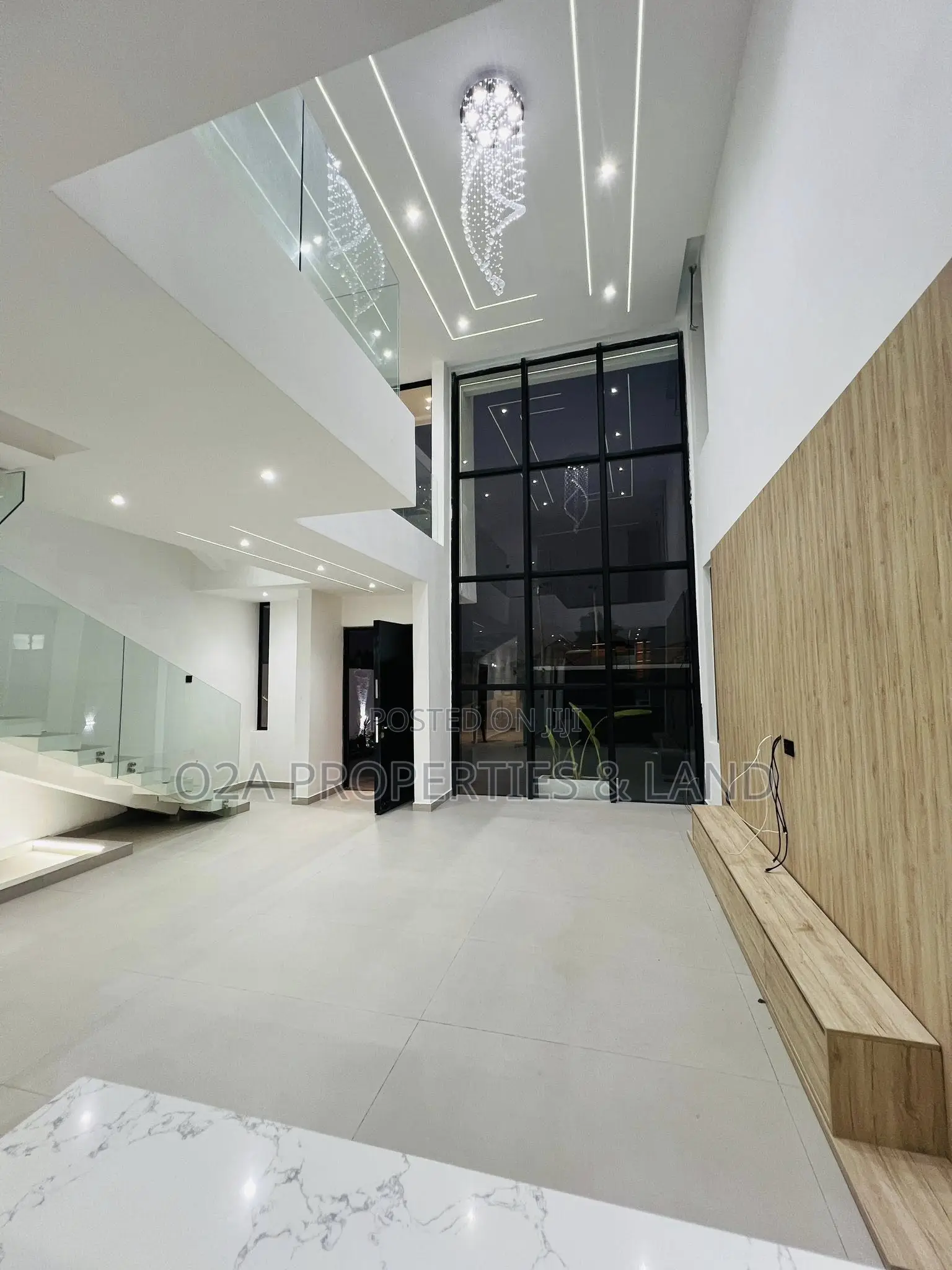 4bdrm Penthouse in Nanakrom, Nmai-Dzorn for sale in Nmai-Dzorn