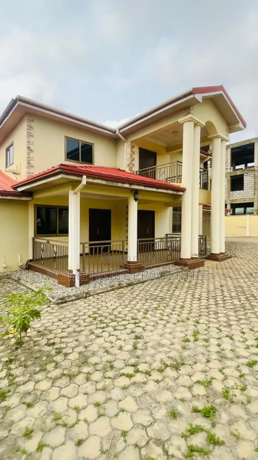 5bdrm House in Hometrust Properties, Pokuase for sale in Pokuase