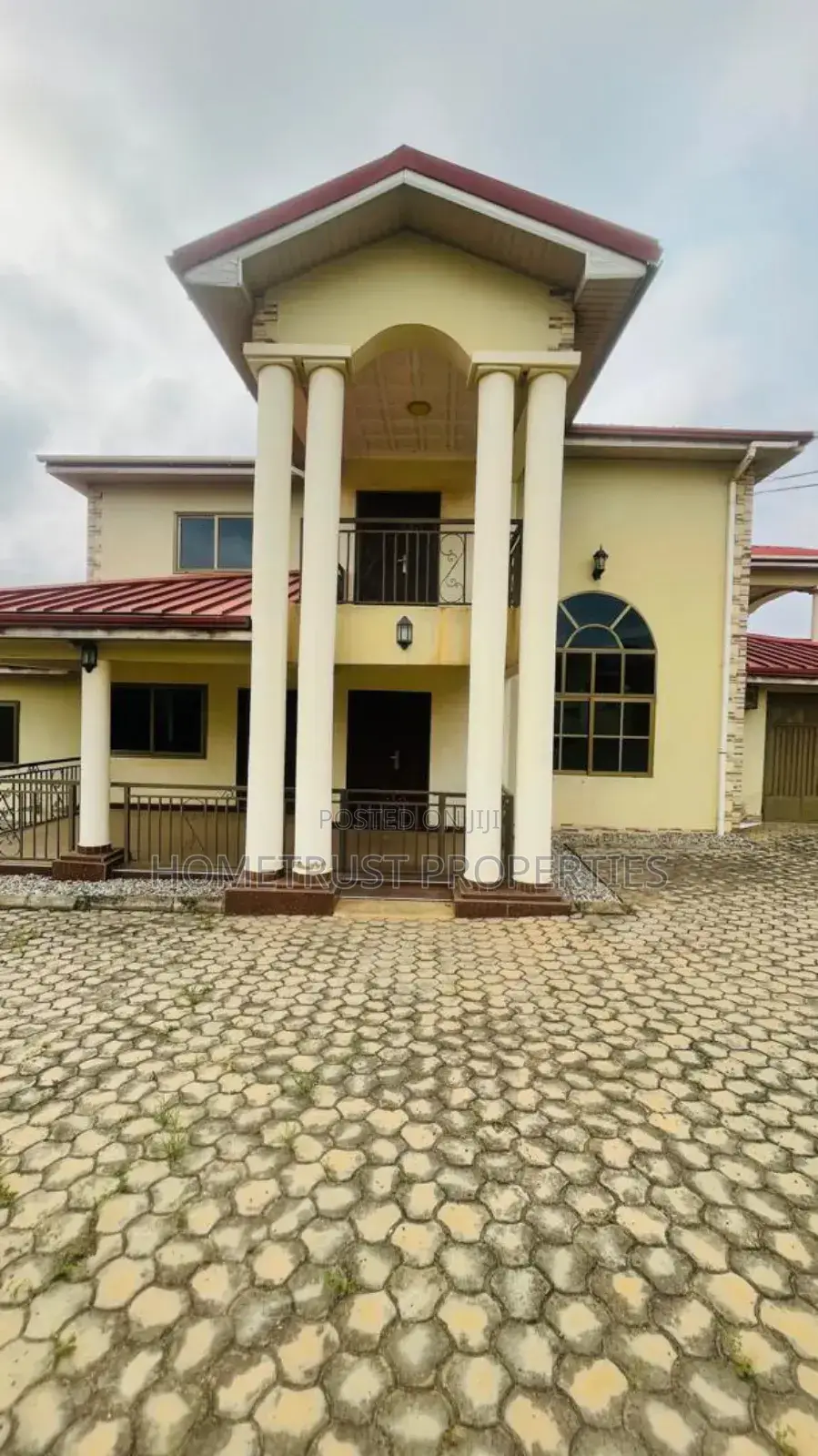 5bdrm House in Hometrust Properties, Pokuase for sale in Pokuase