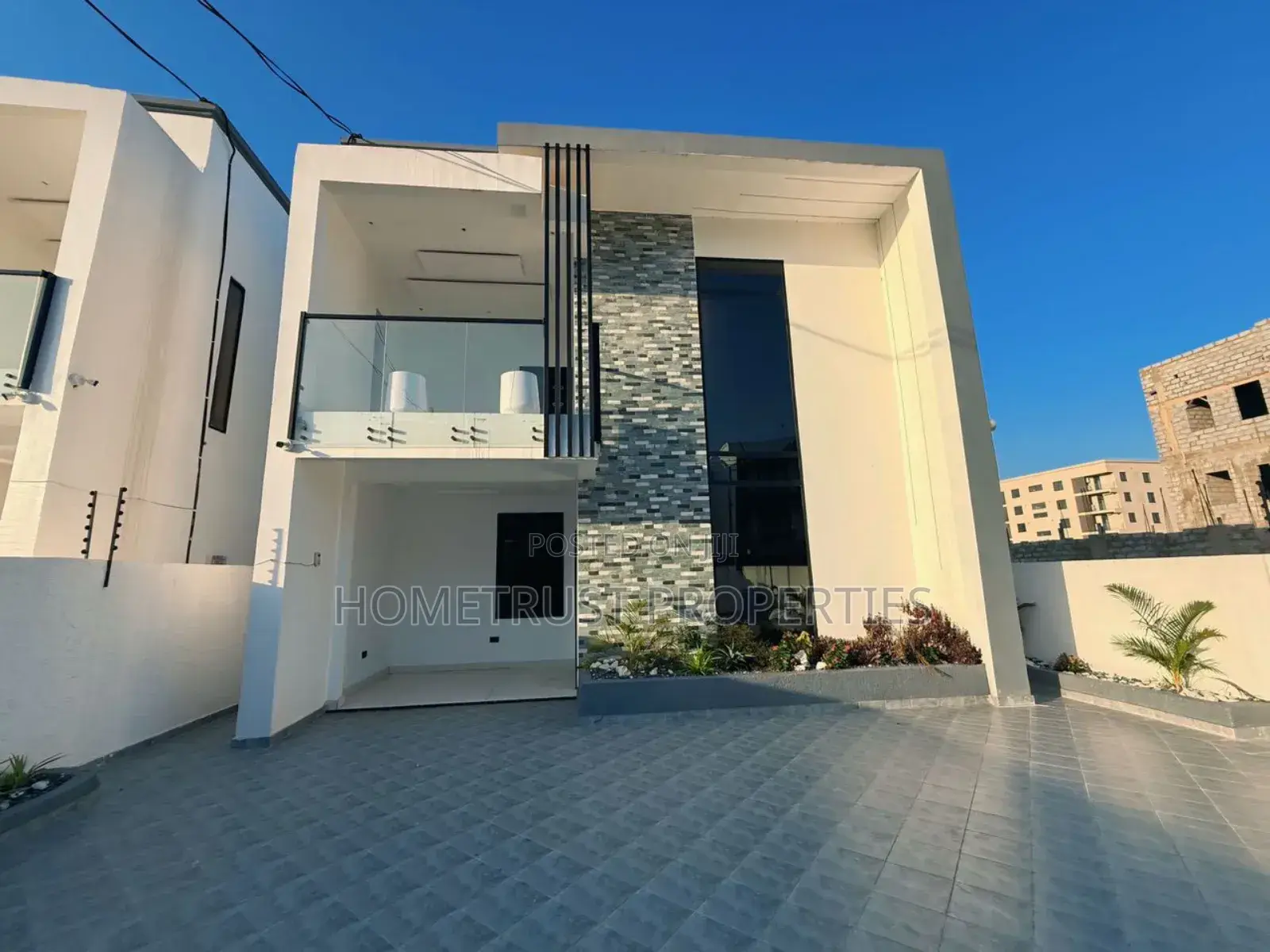 4bdrm Duplex in Hometrust Properties, East Legon for sale in East Legon