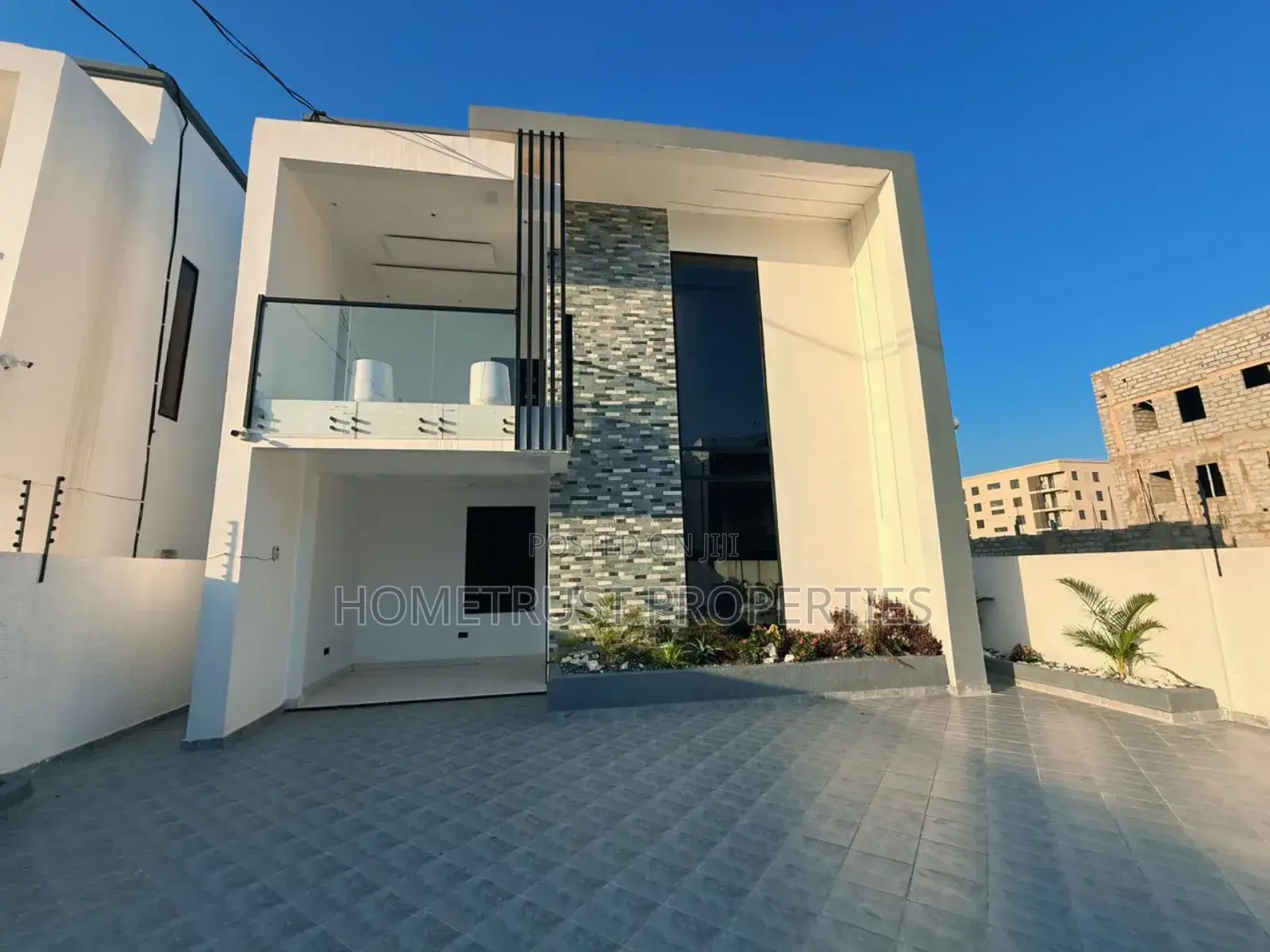 4bdrm Duplex in Hometrust Properties, East Legon for sale in East Legon
