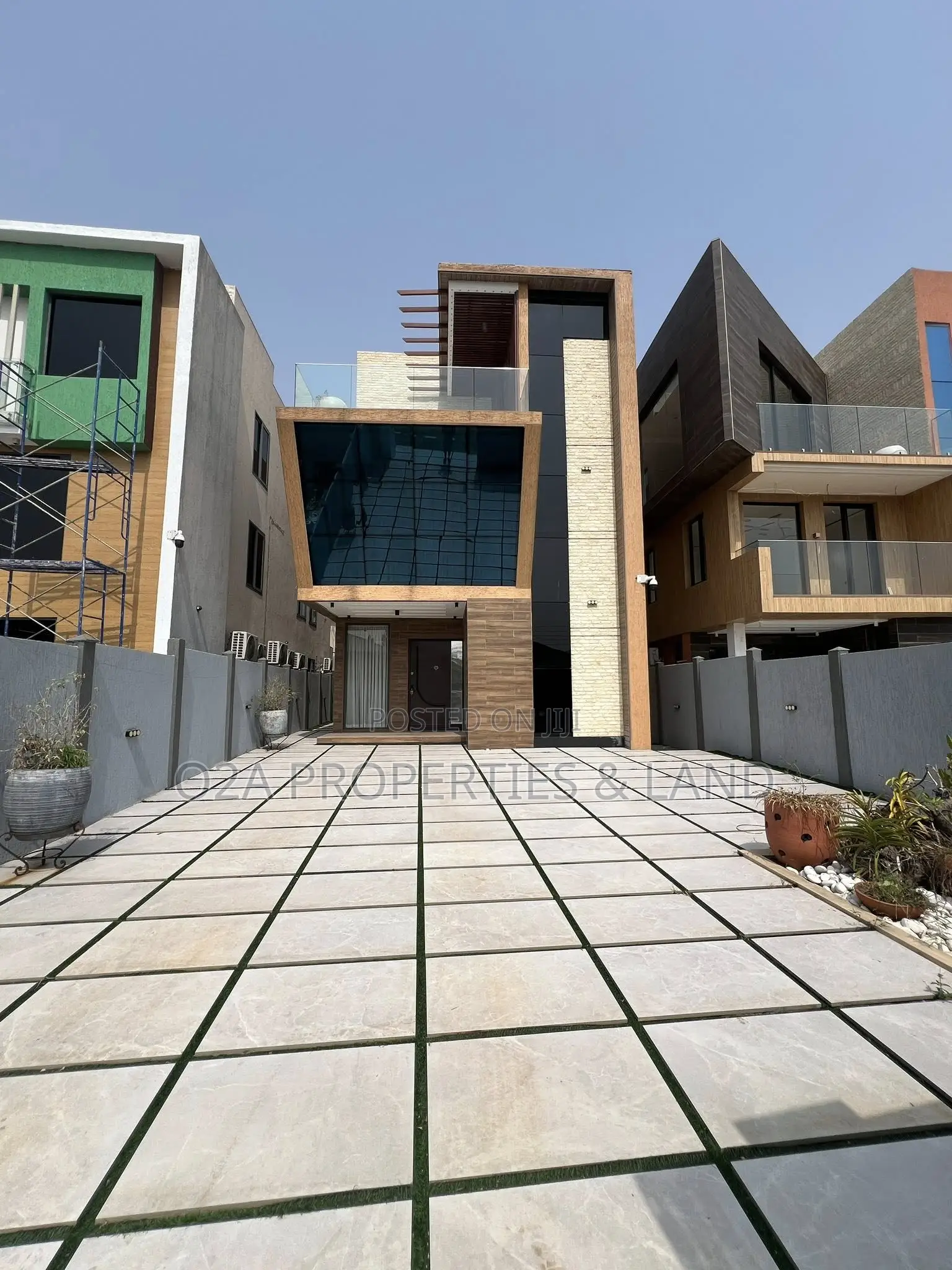4bdrm House in East Legon, Bawaleshie for sale in Bawaleshie