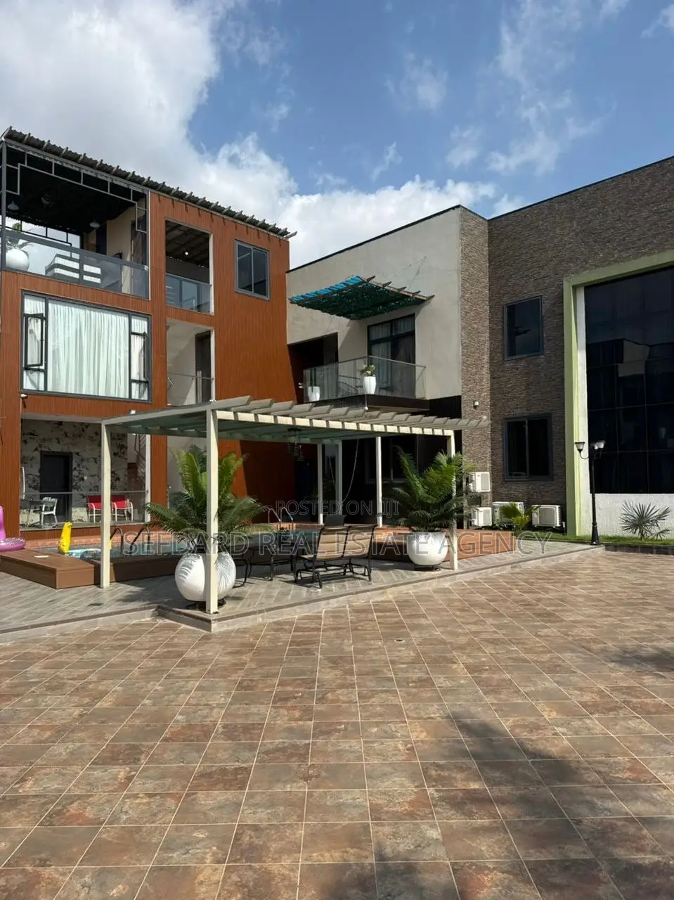 Furnished 7bdrm Mansion in Dome for sale in Dome