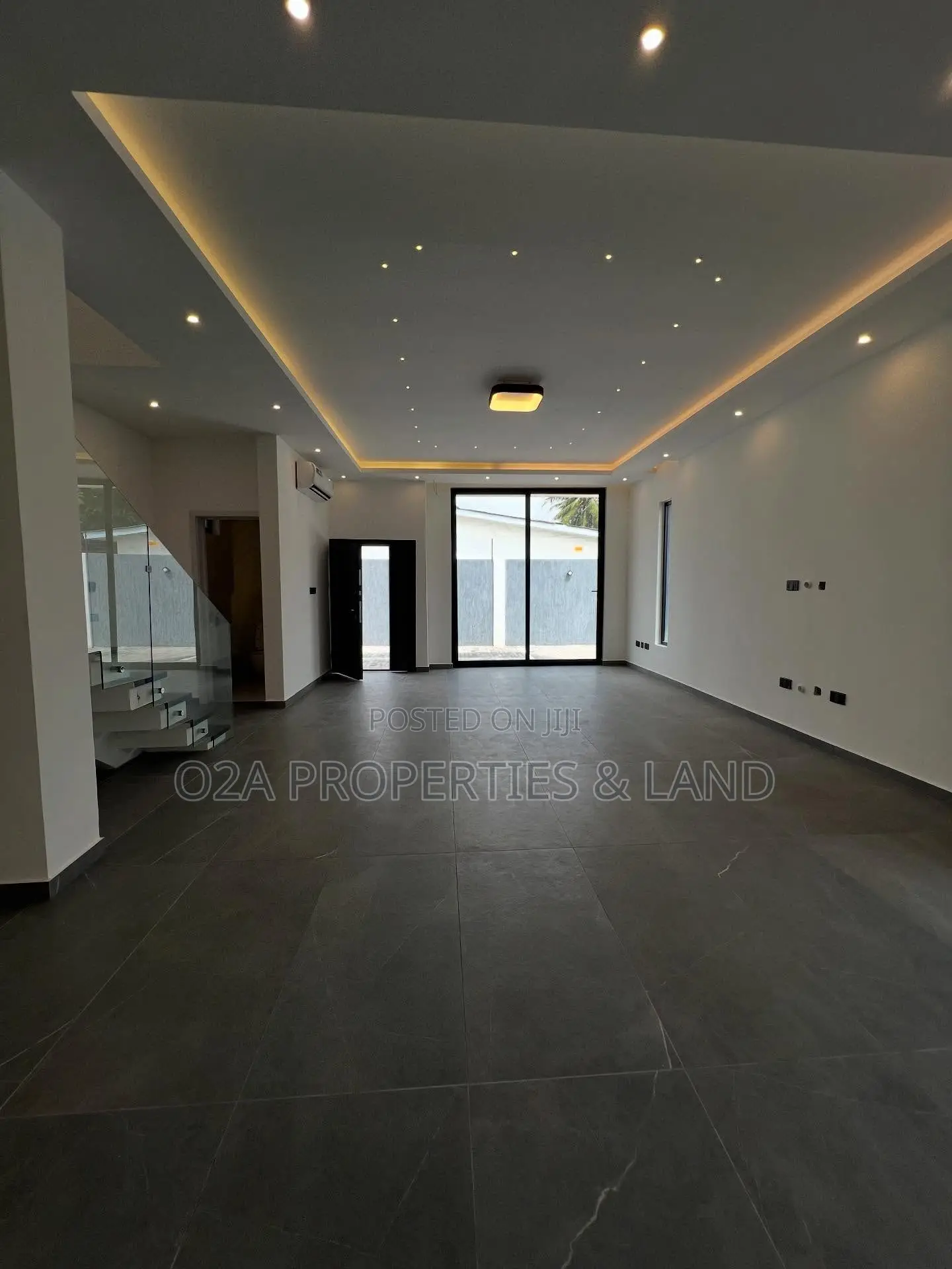 4bdrm Townhouse / Terrace in Dzorwulu for rent in Dzorwulu