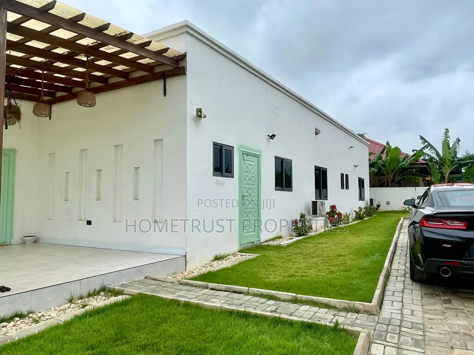 4bdrm Duplex in Hometrust Properties, Ablekuma for sale in Ablekuma