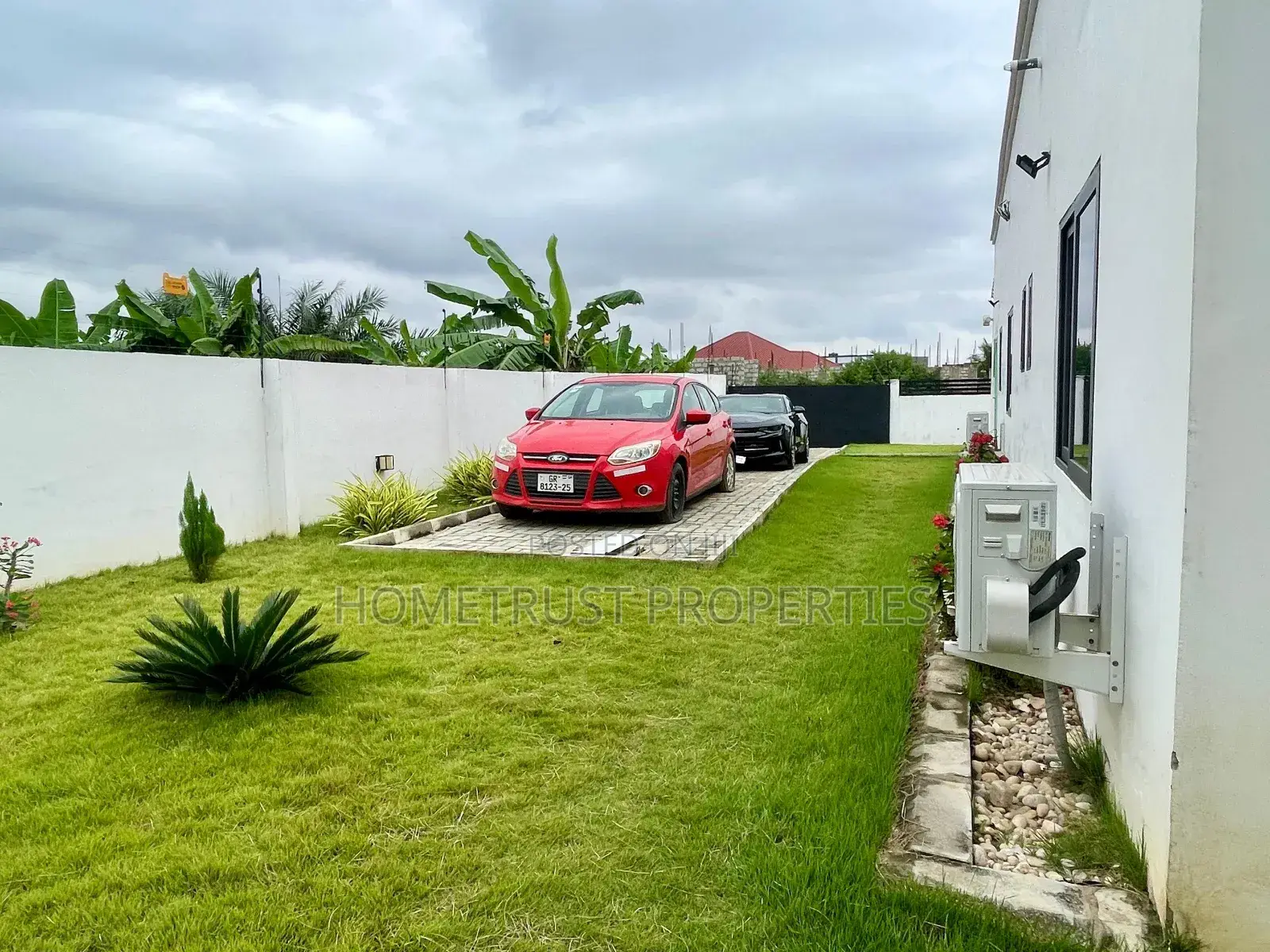 4bdrm Duplex in Hometrust Properties, Ablekuma for sale in Ablekuma