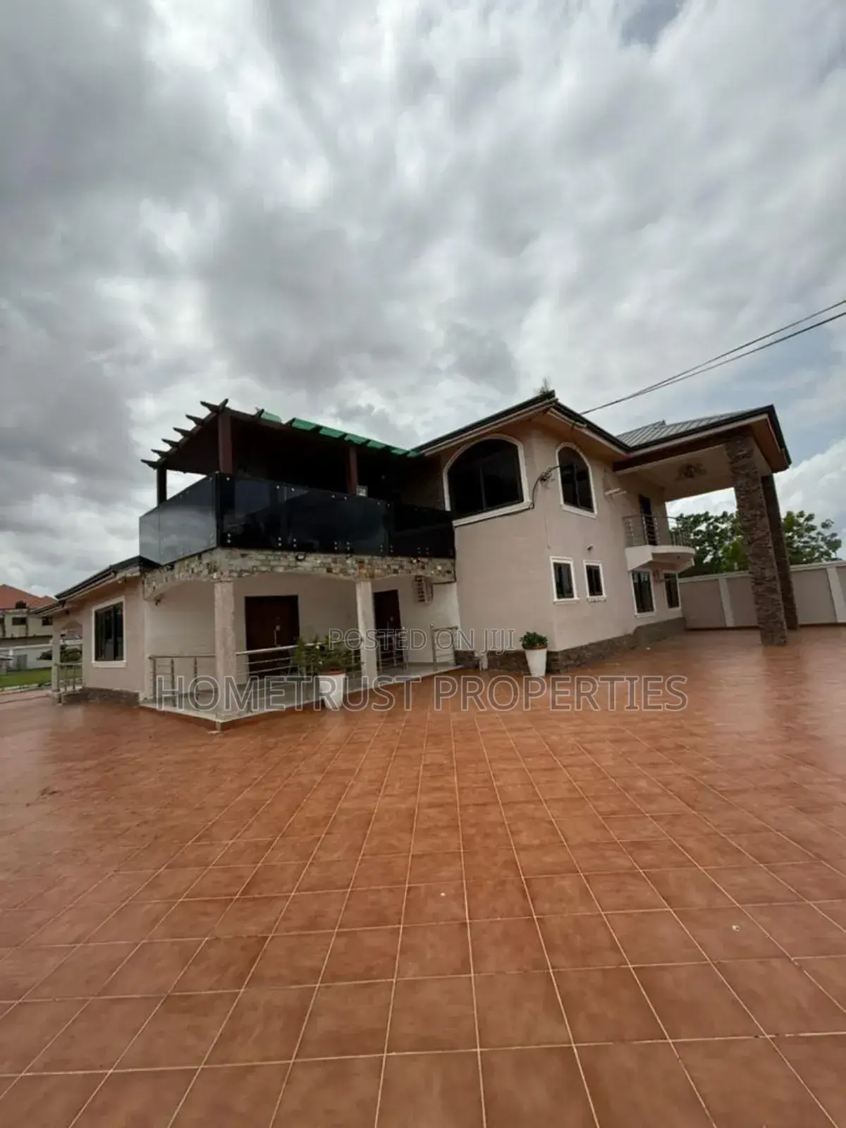 5bdrm House in Hometrust Properties, Amasaman for sale in Amasaman