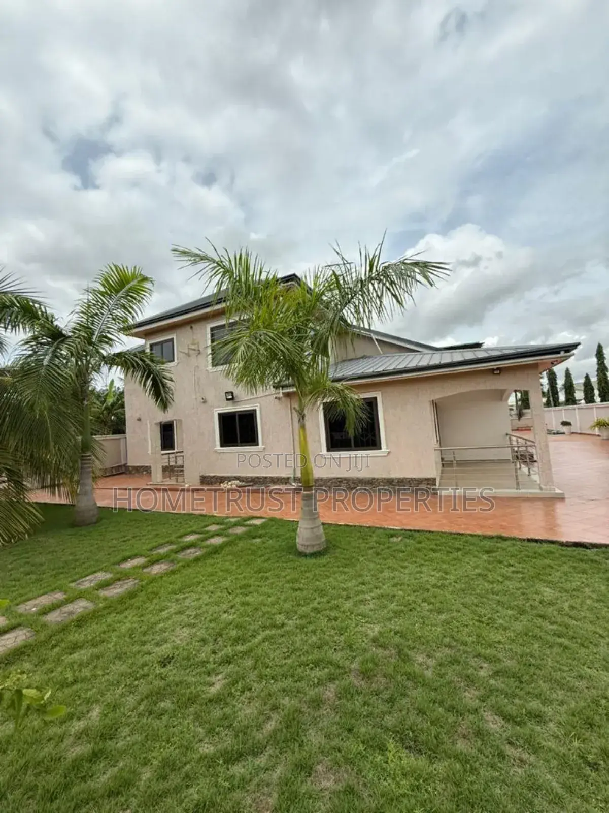 5bdrm House in Hometrust Properties, Amasaman for sale in Amasaman