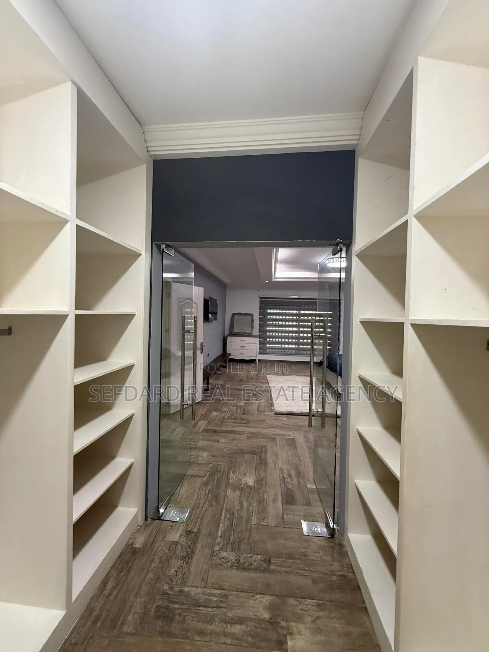 Furnished 5bdrm Mansion in East Legon for sale in East Legon
