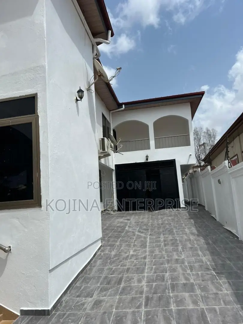5bdrm Mansion in Sokoban - Aboabo, Kumasi Metropolitan for sale in Kumasi Metropolitan
