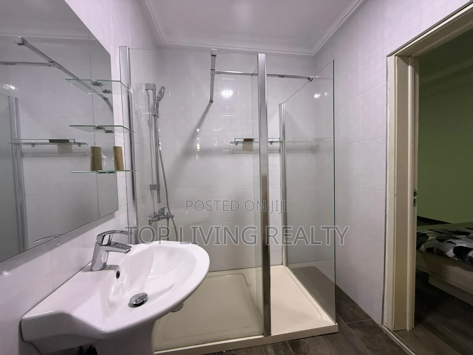 Furnished 5bdrm House in East Legon for sale in East Legon