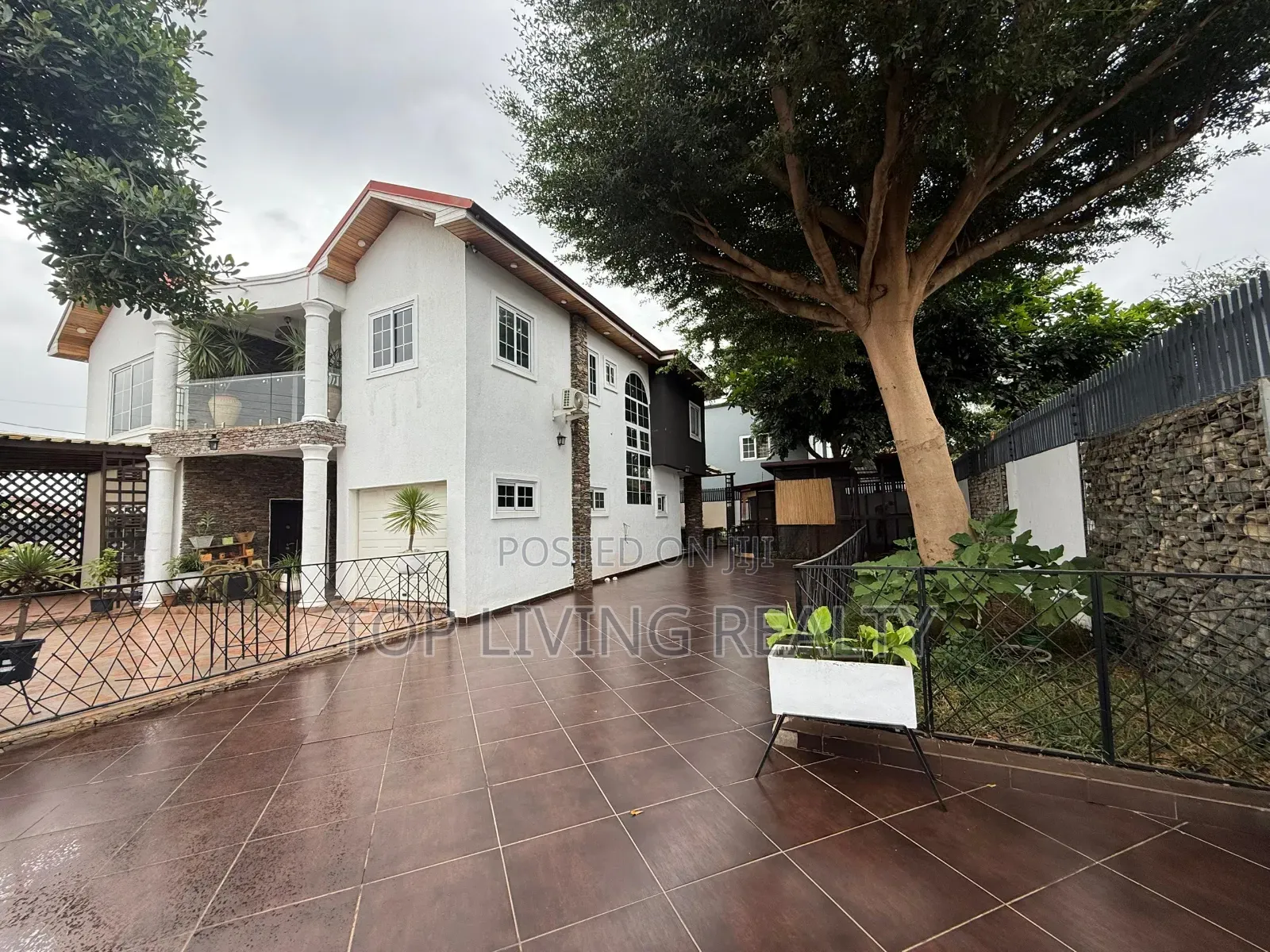 Furnished 5bdrm House in East Legon for sale in East Legon