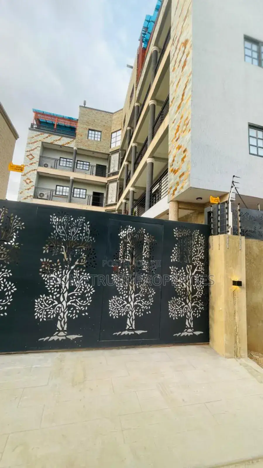 2bdrm Apartment in Hometrust Properties, Achimota for rent in Achimota