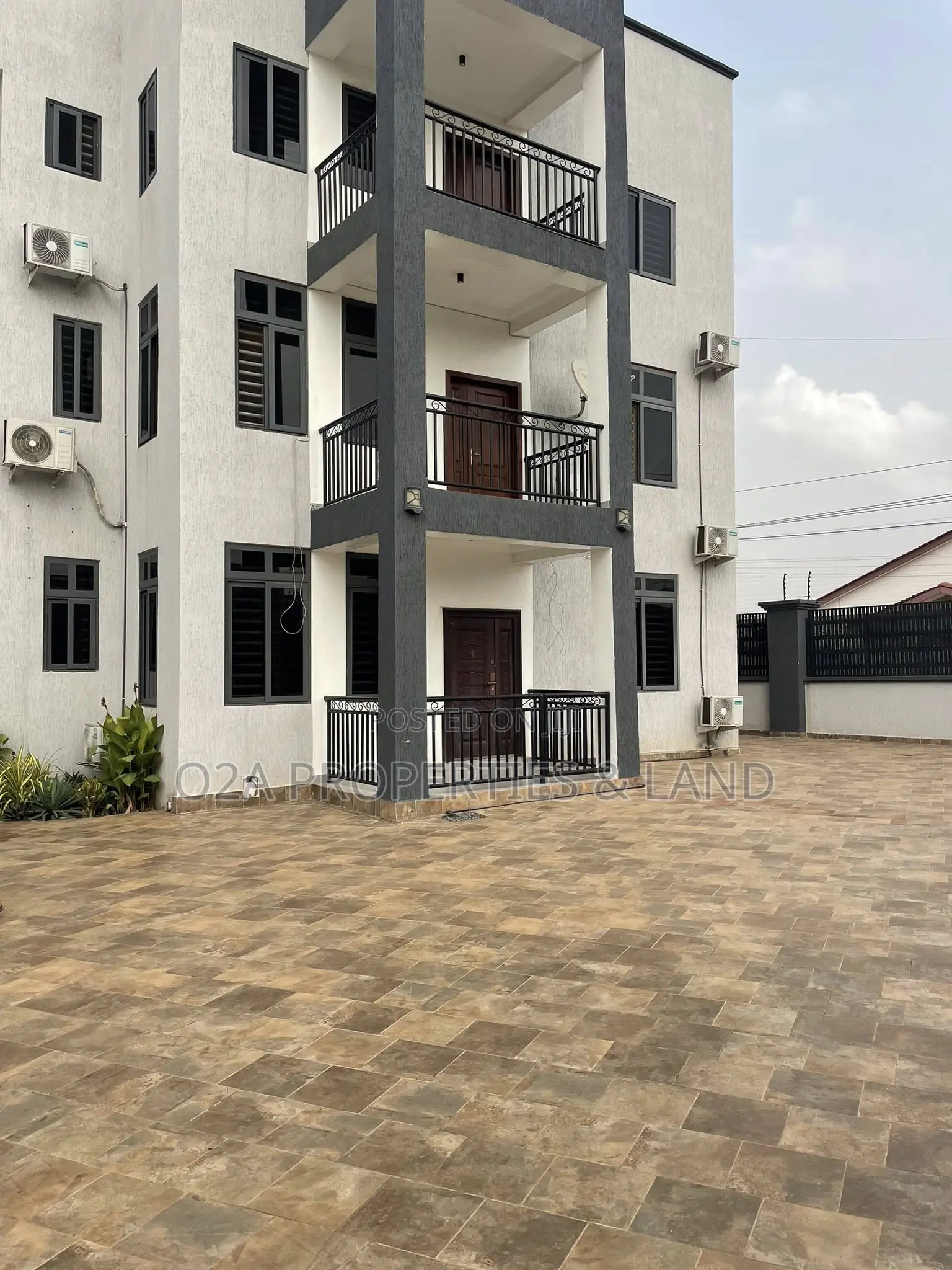 2bdrm Apartment in Botwe, Lake Side Estate for rent in Lake Side Estate
