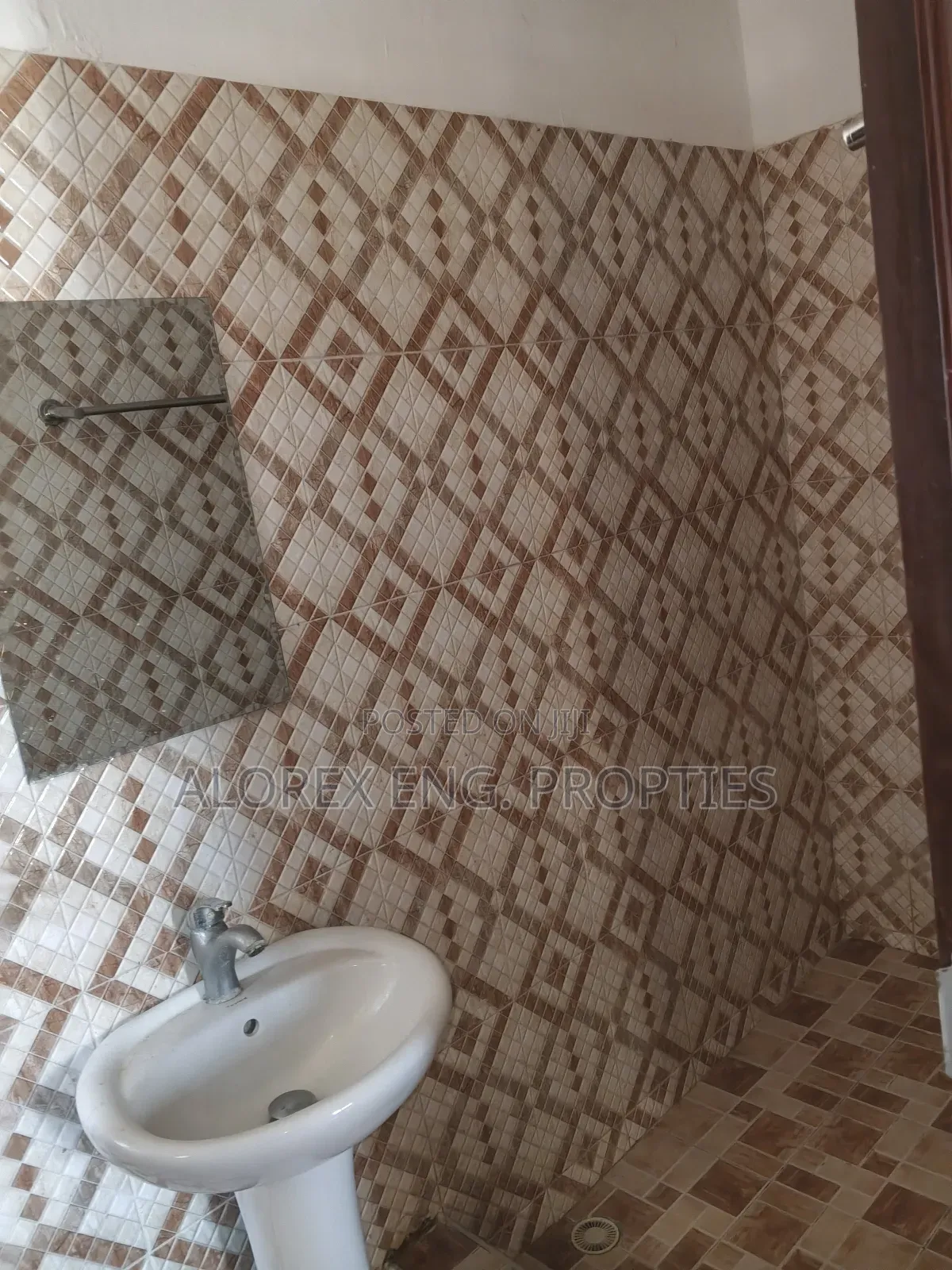 3bdrm House in Teiman, Oyarifa for rent in Oyarifa